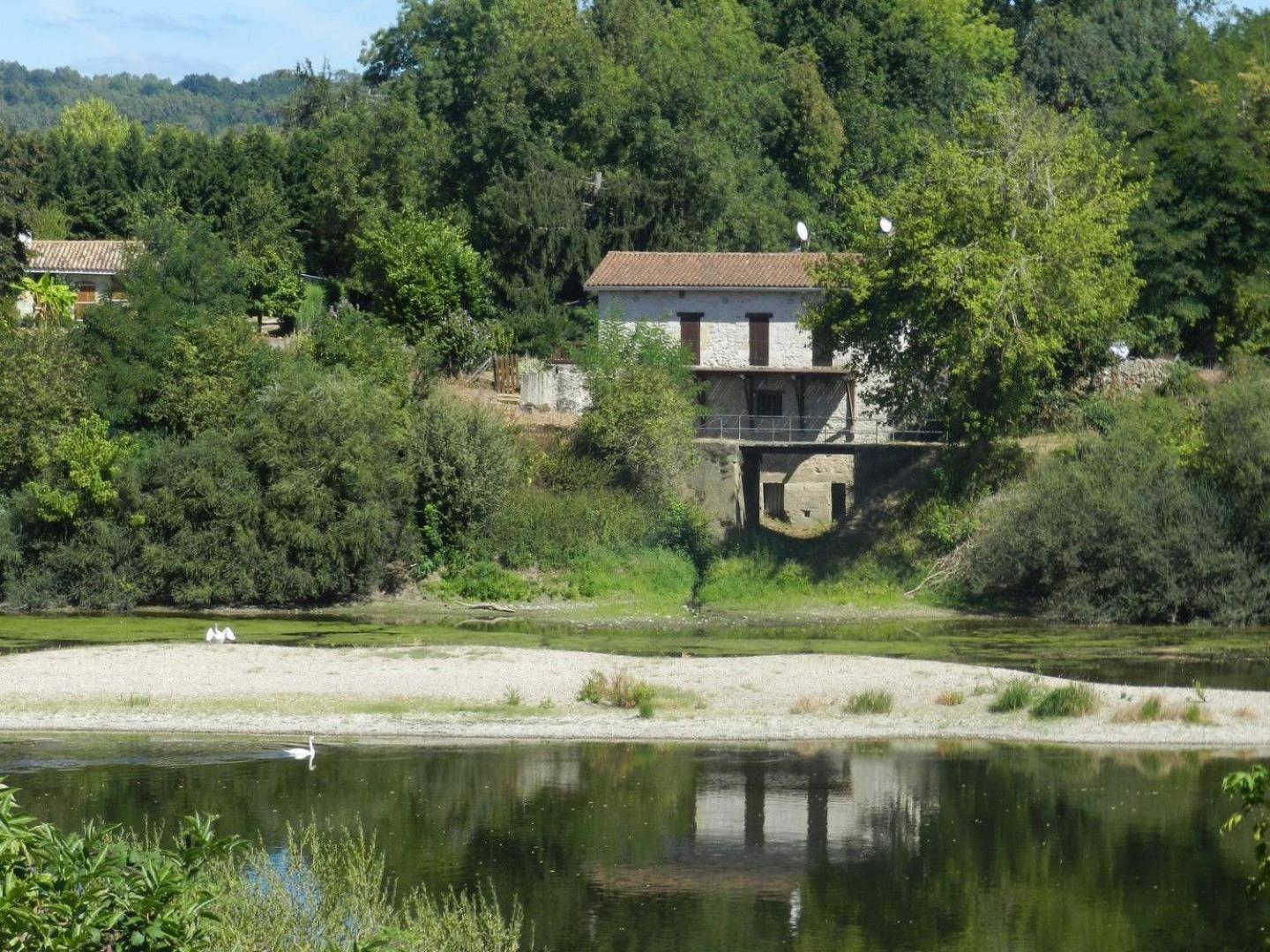 Le Fleix Chambres Et Gites Les Deux Chenes Pres De Bergerac מראה חיצוני תמונה